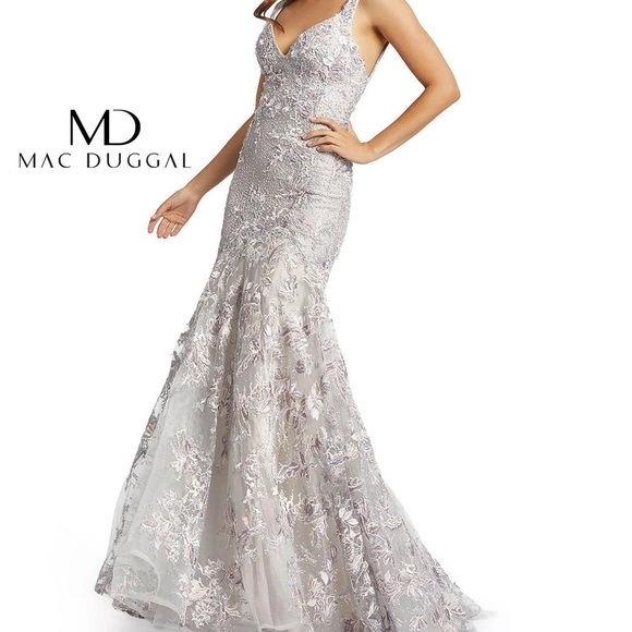 (379)❤️ BNWT Mac Duggal Embellished Gown #20146 - Picture 1 of 12